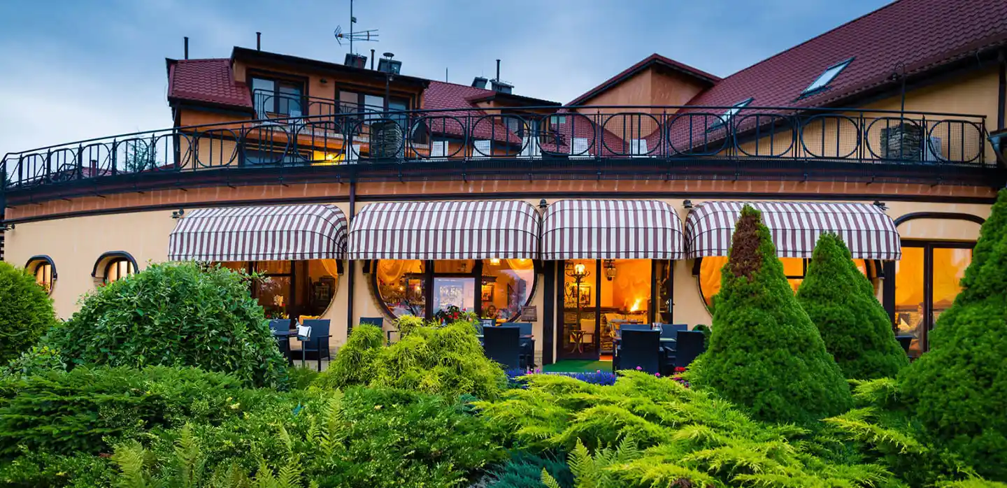 Hotel Ognisty Ptak – puerto deportivo